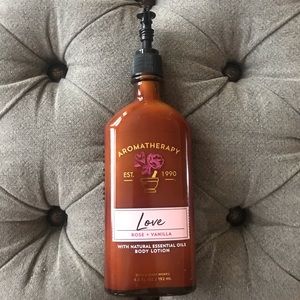 B&BW Aromatherapy “Love” lotion